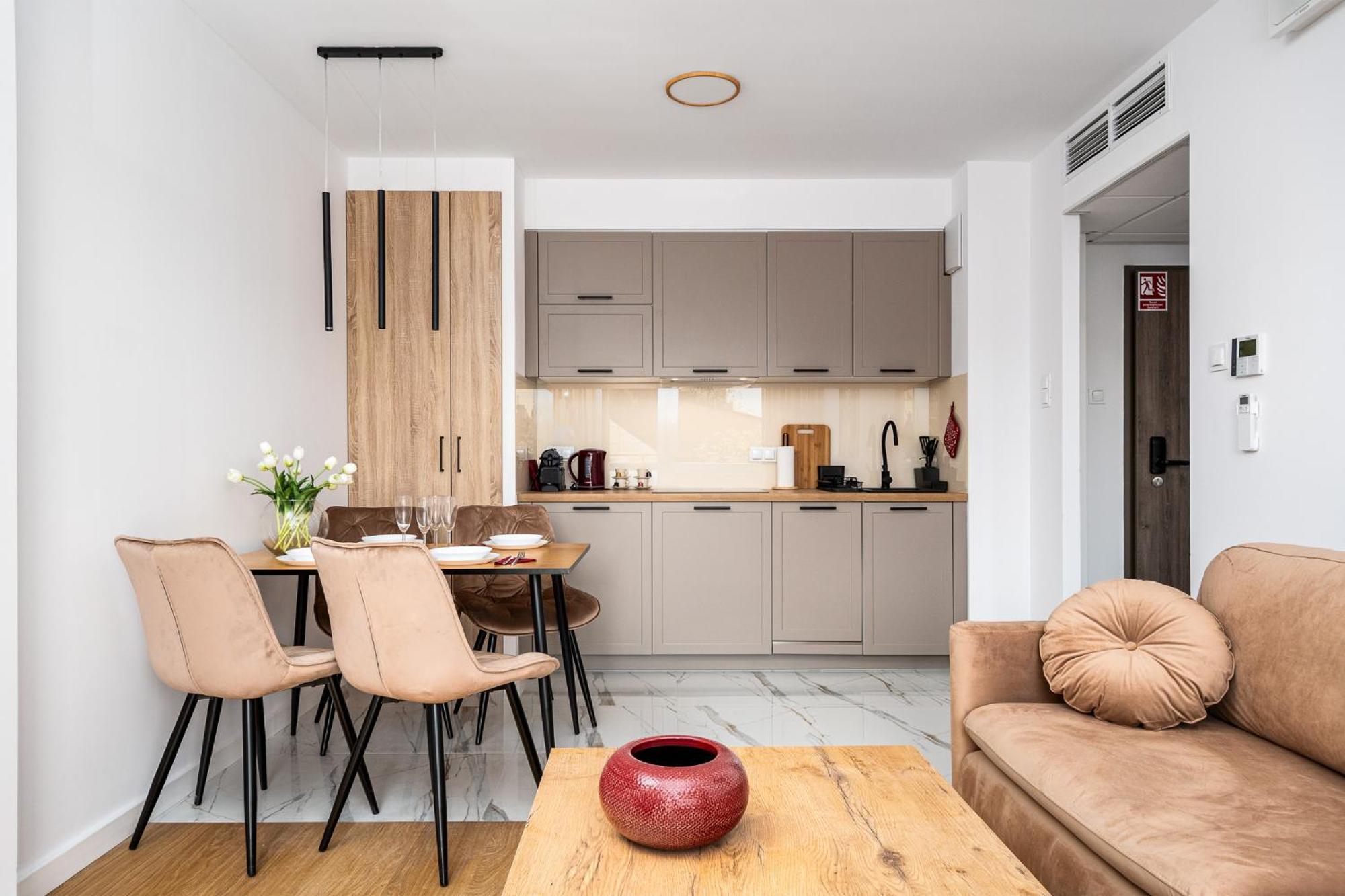 Pileckiego Hotel apartamentowy Warszawa