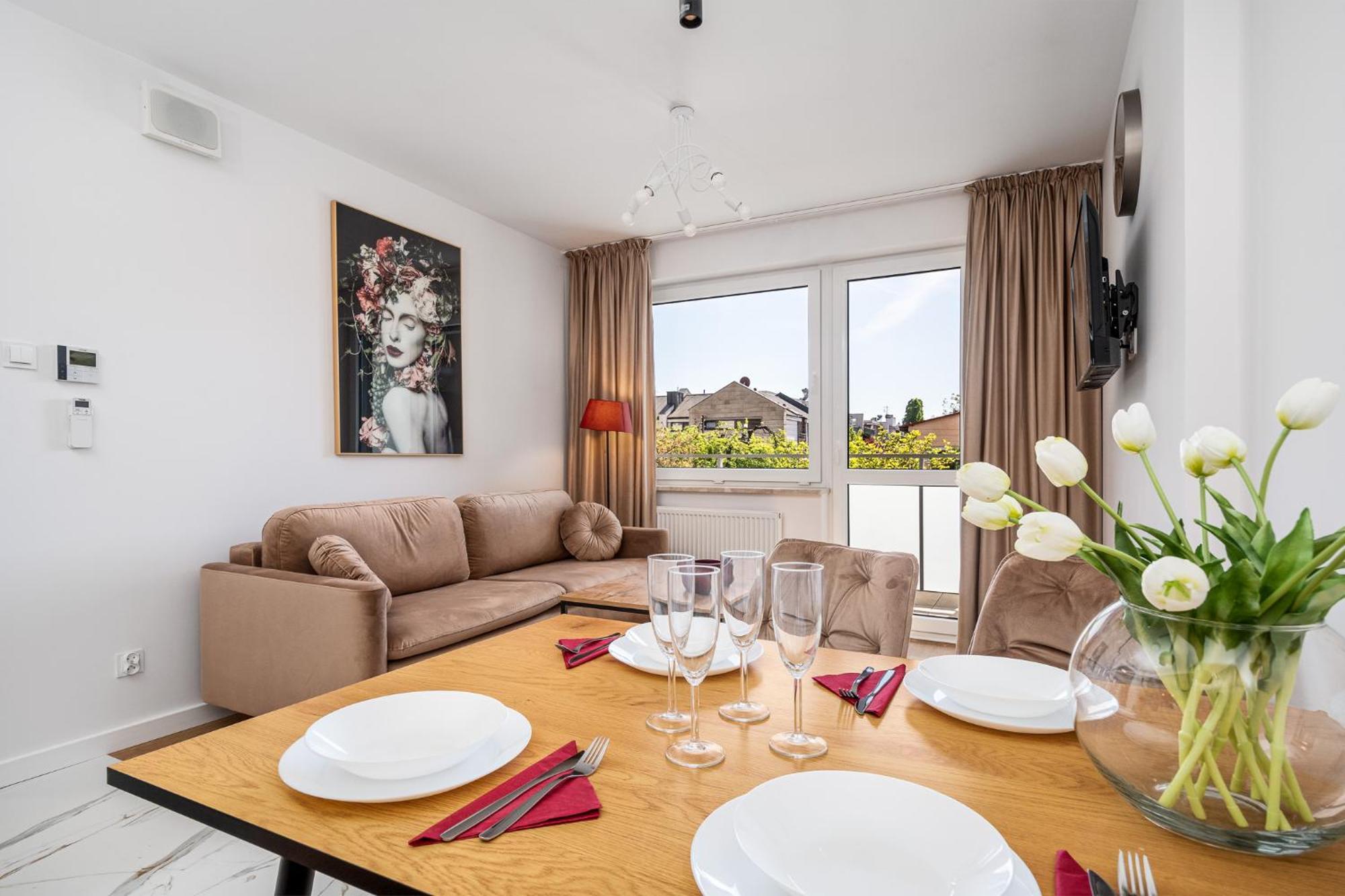 Hotel apartamentowy Pileckiego Warszawa